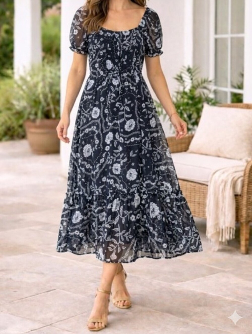 Wallflower Maxi Dress Black White Womens Medium Long Floral Puff Sleeve NWT